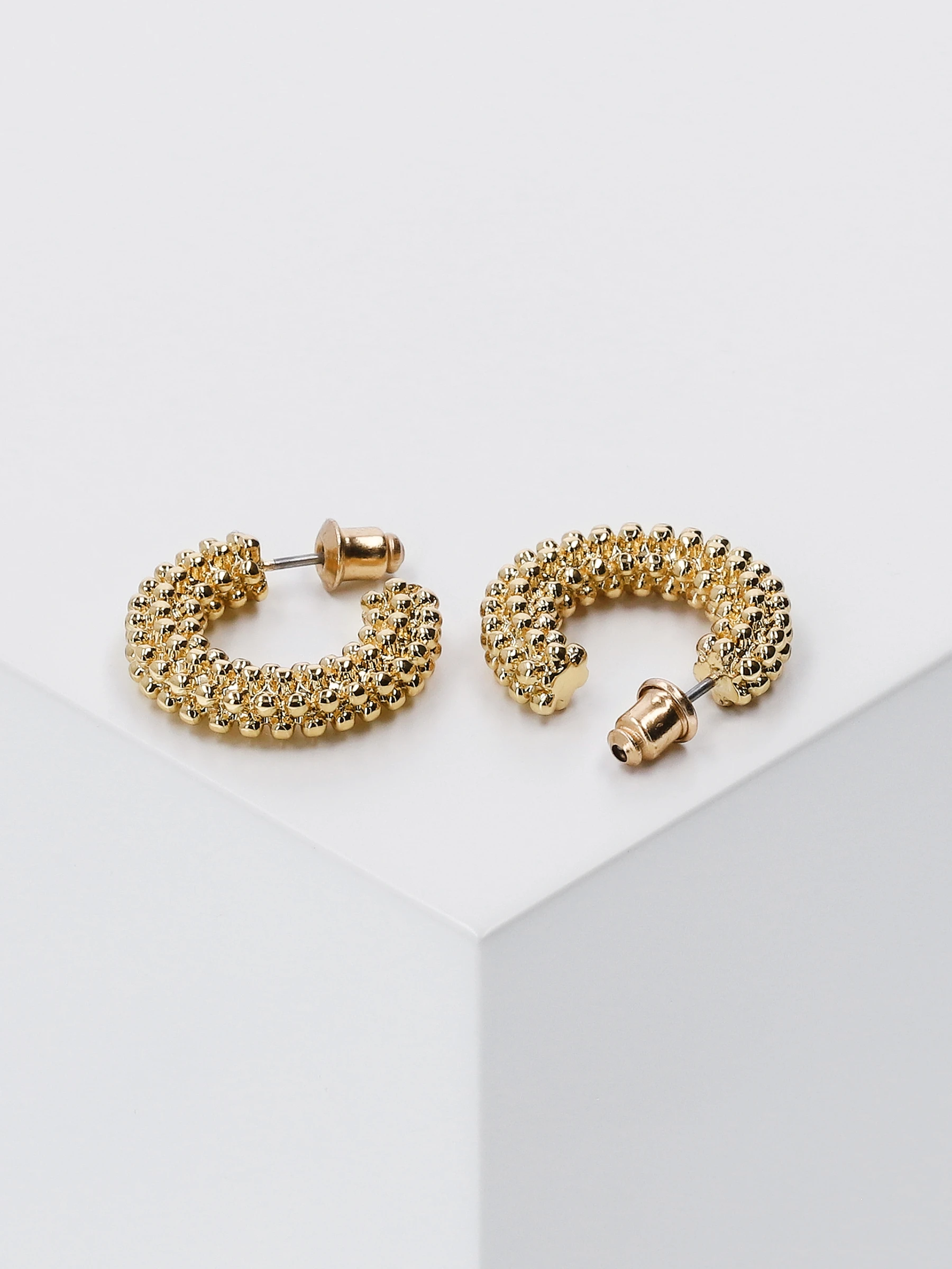 Accessories Creolen Vergoldet Von Angelina Pannek 6 Accessories Creolen Vergoldet Von Angelina Pannek – Bild 4