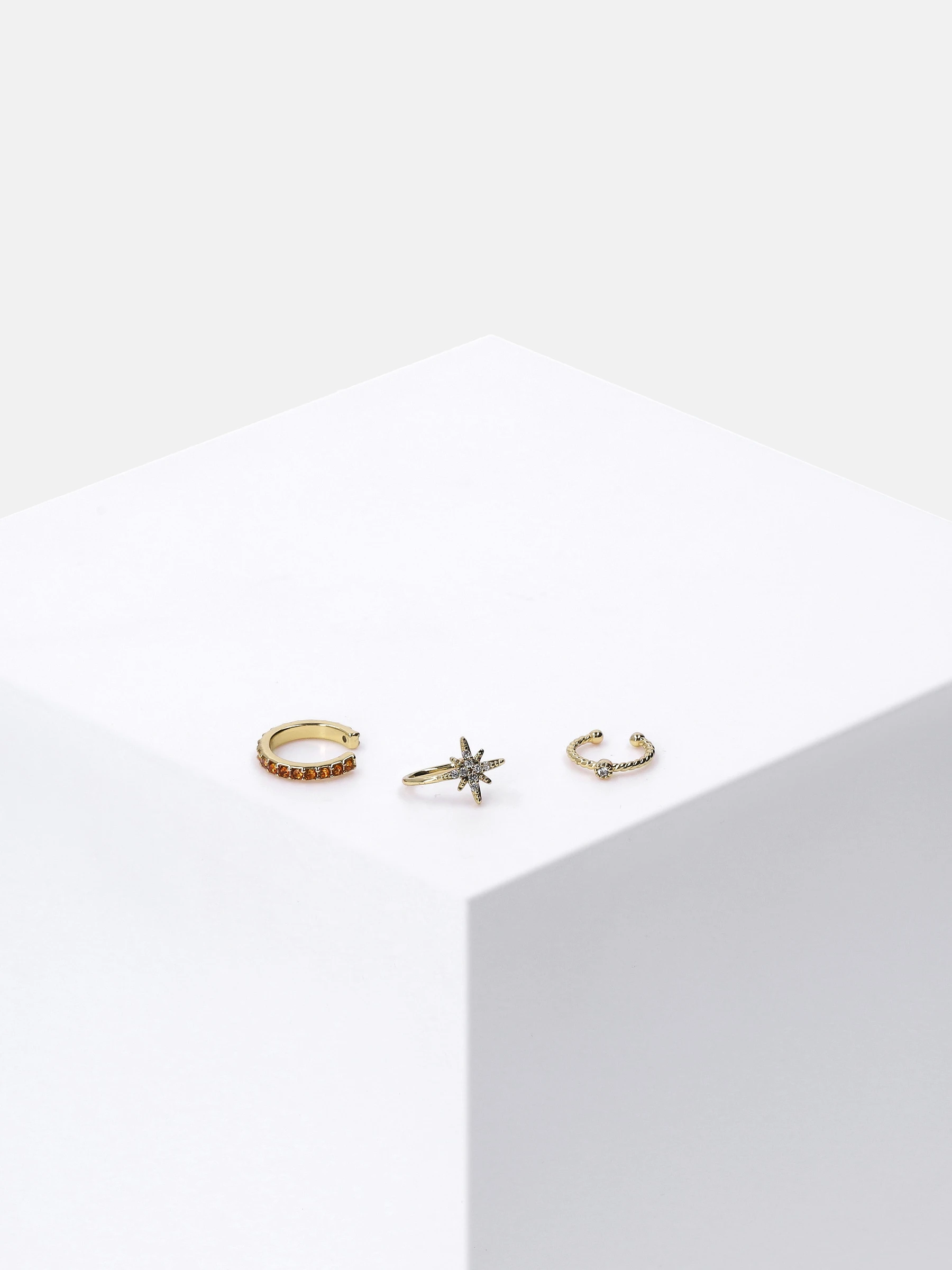 Accessories Earcuff-Set Vergoldet Mit Nordstern-Motiv Und Strasssteinen 5 Accessories Earcuff-Set Vergoldet Mit Nordstern-Motiv Und Strasssteinen – Bild 3