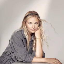 Invisibobble® HAIRHALO Haarreifen Black Sparkle 7 Invisibobble® HAIRHALO Haarreifen Black Sparkle -Always® shop MAM 8548318 SHOP IMAGE 1.4