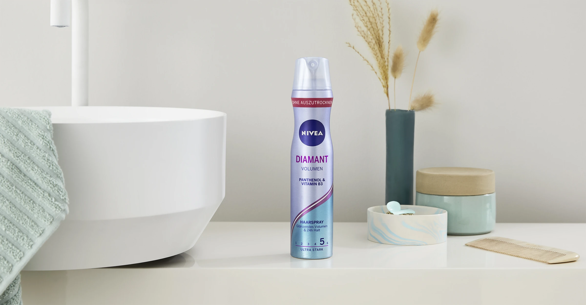 NIVEA Diamant Volumen Haarspray 7 NIVEA Diamant Volumen Haarspray – Bild 5