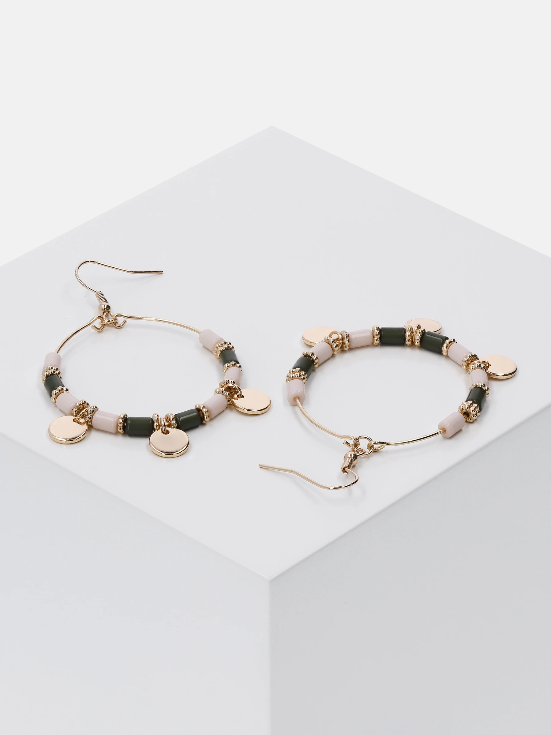 Accessories Creole Mit Perlen 5 Accessories Creole Mit Perlen – Bild 3